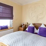 Gaestehaus Franz Апартаменты *